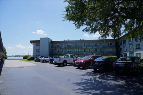 333 LAKE HOWARD DRIVE NW #303A