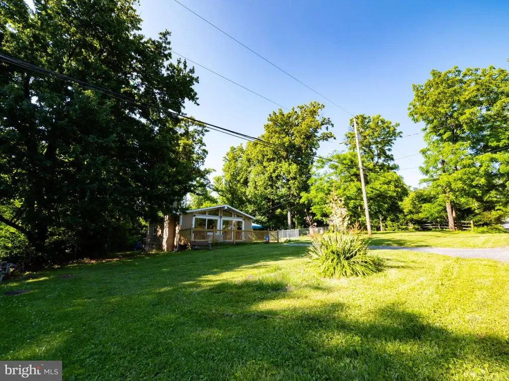 1001 BIFROST WAY Linden, VA 22642