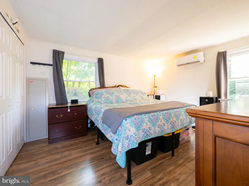 1001 BIFROST WAY Linden, VA 22642