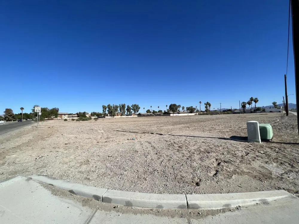 1367 Hobsonway Blythe, CA 92225