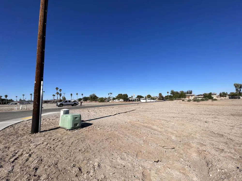 1367 Hobsonway Blythe, CA 92225