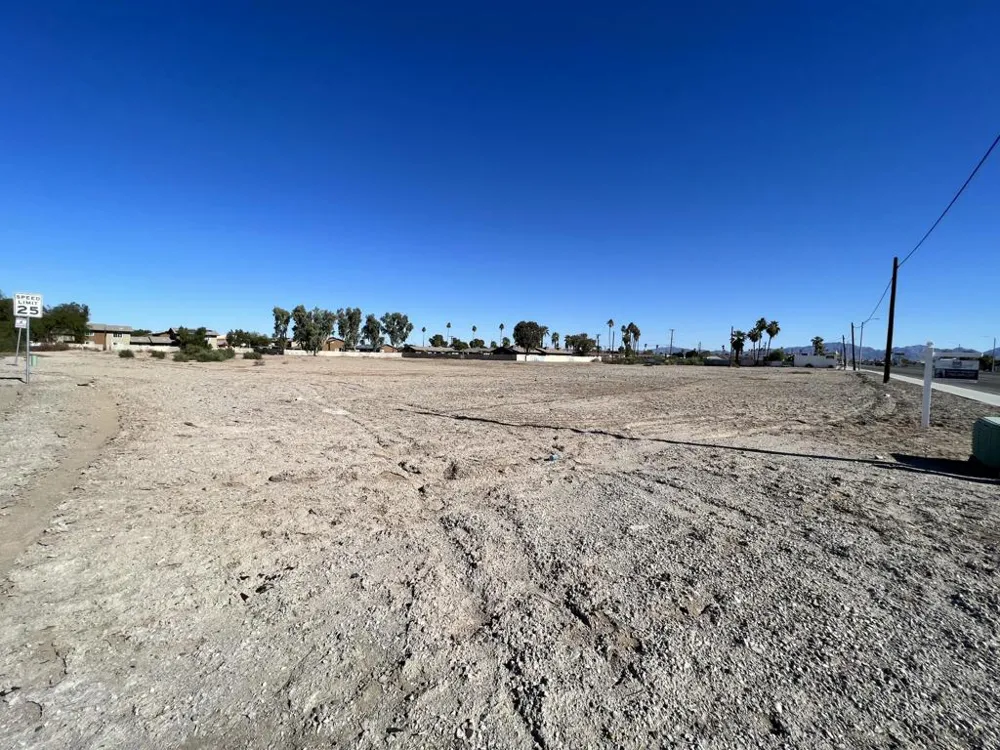 1367 Hobsonway Blythe, CA 92225