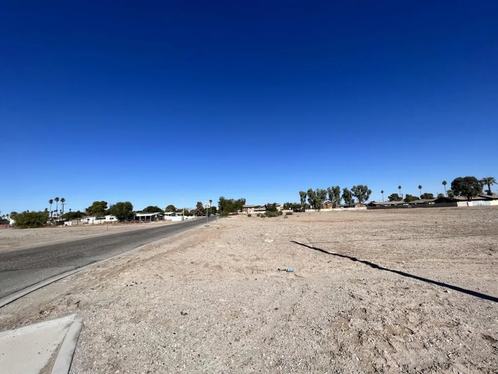 1367 Hobsonway Blythe, CA 92225