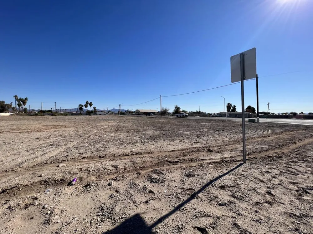 1367 Hobsonway Blythe, CA 92225