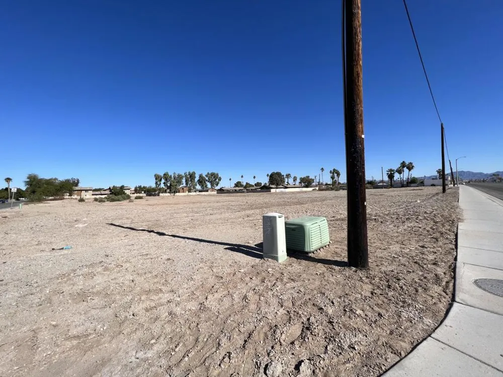 1367 Hobsonway Blythe, CA 92225