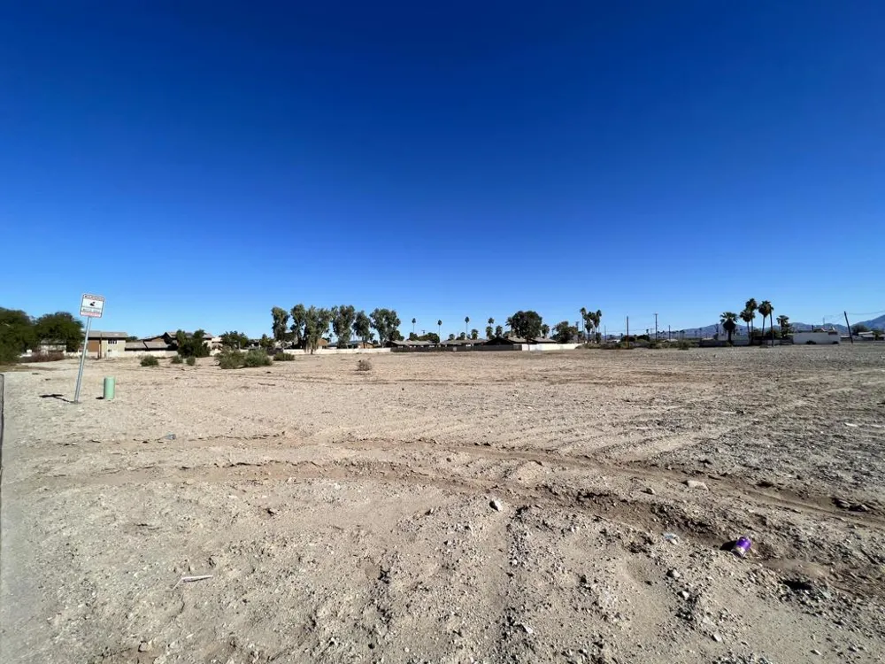 1367 Hobsonway Blythe, CA 92225