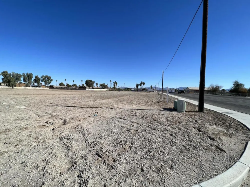 1367 Hobsonway Blythe, CA 92225