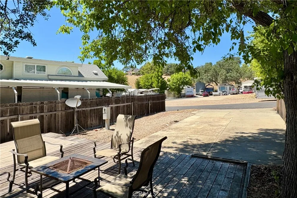 2148 Yellow Feather Circle Paso Robles, CA 93446