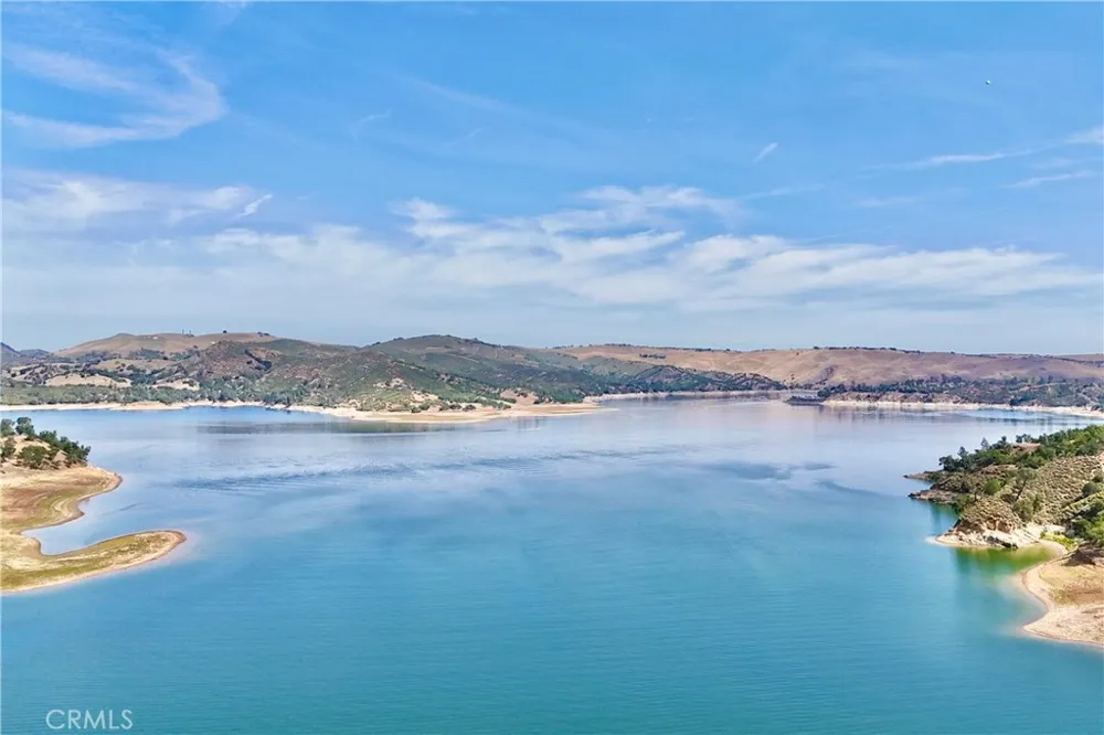 2148 Yellow Feather Circle Paso Robles, CA 93446