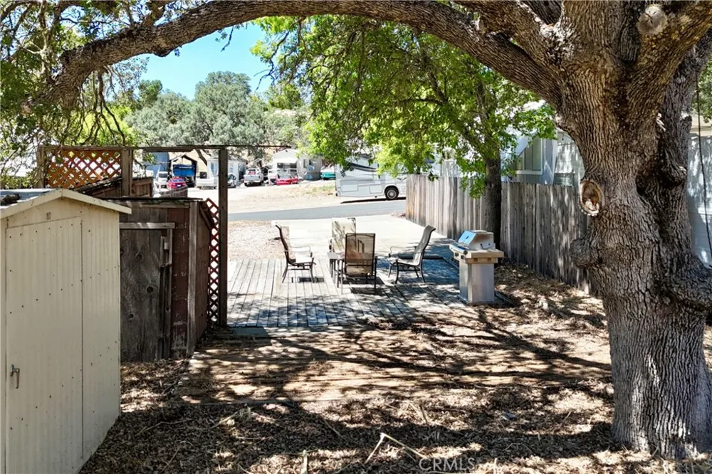 2148 Yellow Feather Circle Paso Robles, CA 93446