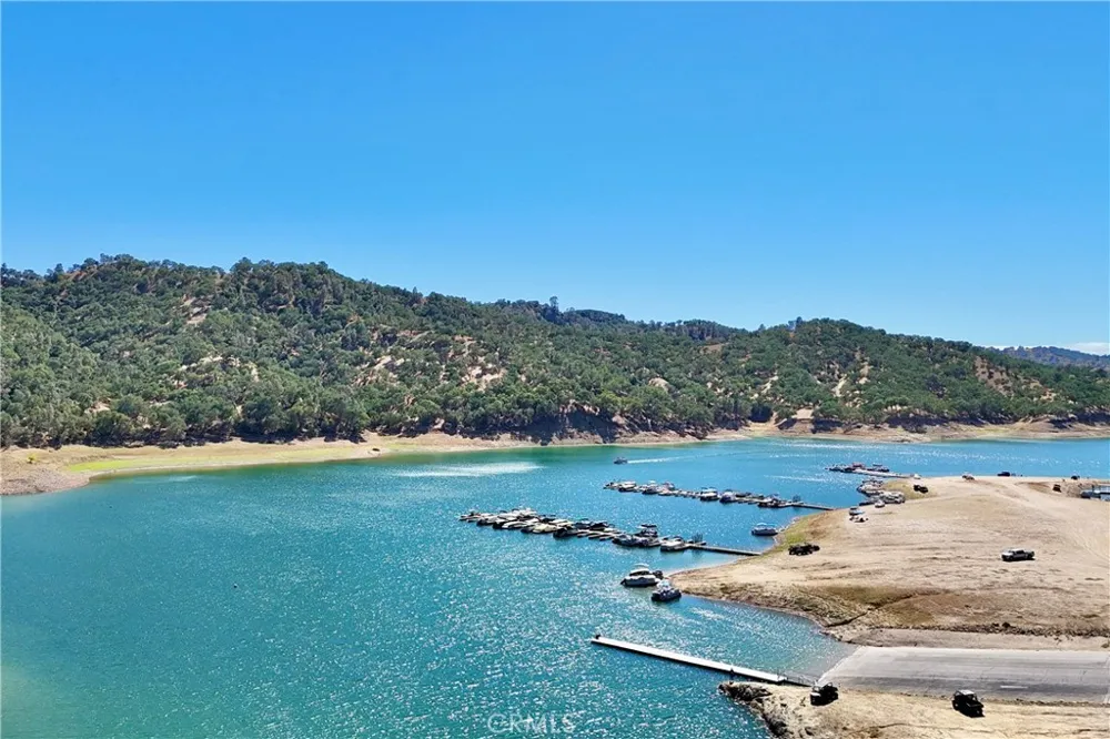 2148 Yellow Feather Circle Paso Robles, CA 93446