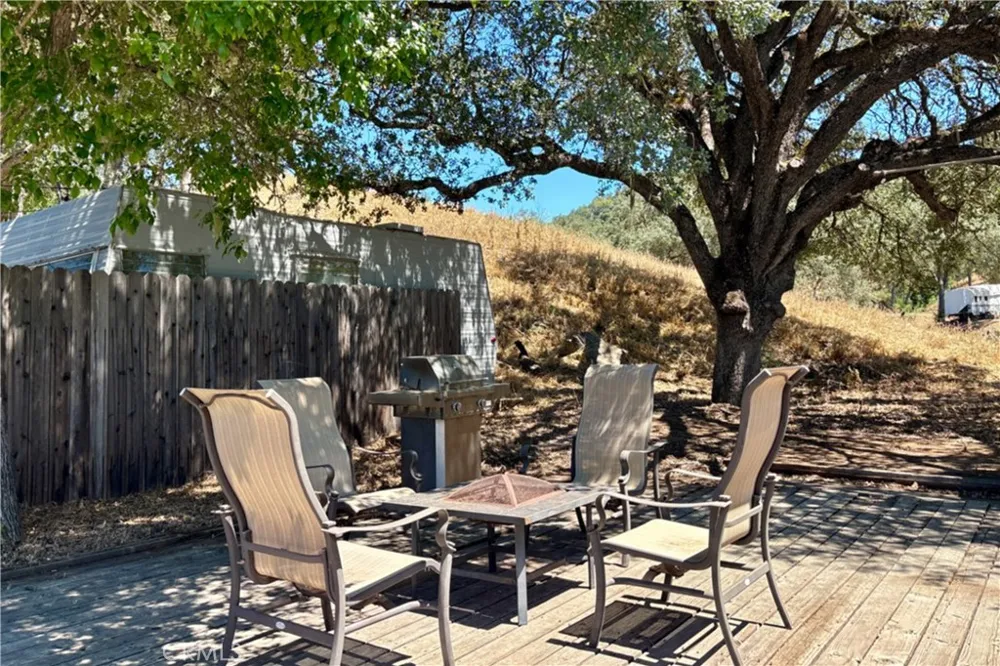 2148 Yellow Feather Circle Paso Robles, CA 93446