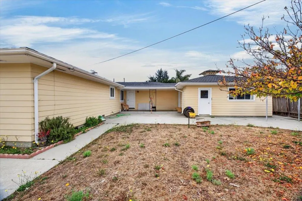 729 Martinelli Street Watsonville, CA 95076