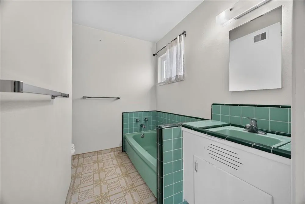 729 Martinelli Street Watsonville, CA 95076