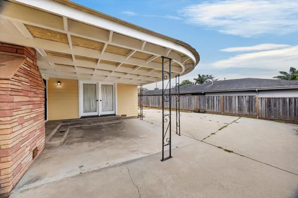 729 Martinelli Street Watsonville, CA 95076