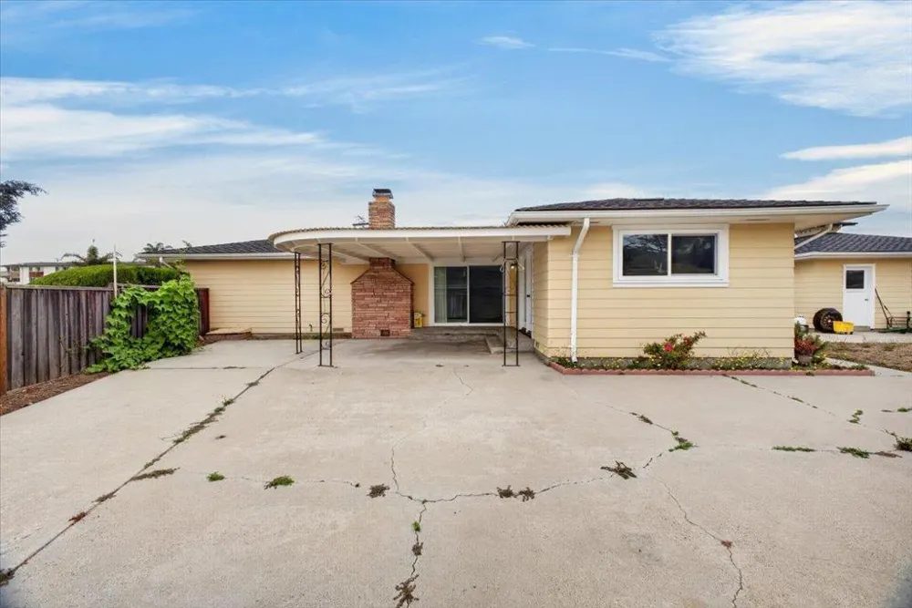 729 Martinelli Street Watsonville, CA 95076