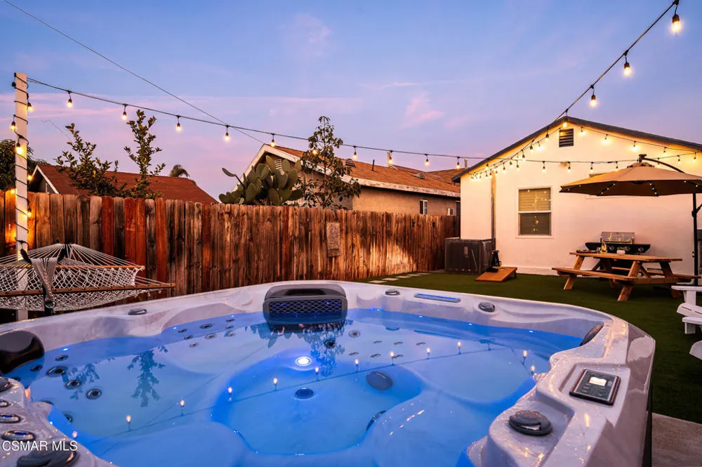 12247 Cedar Avenue Hawthorne, CA 90250