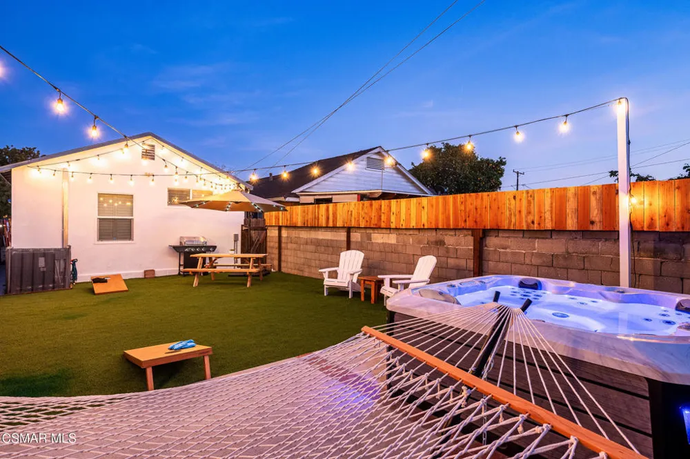 12247 Cedar Avenue Hawthorne, CA 90250