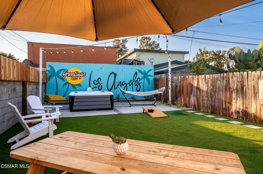 12247 Cedar Avenue Hawthorne, CA 90250