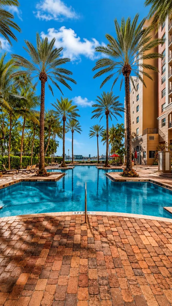 17145 Bay Rd #4307 Sunny Isles Beach, FL 33160