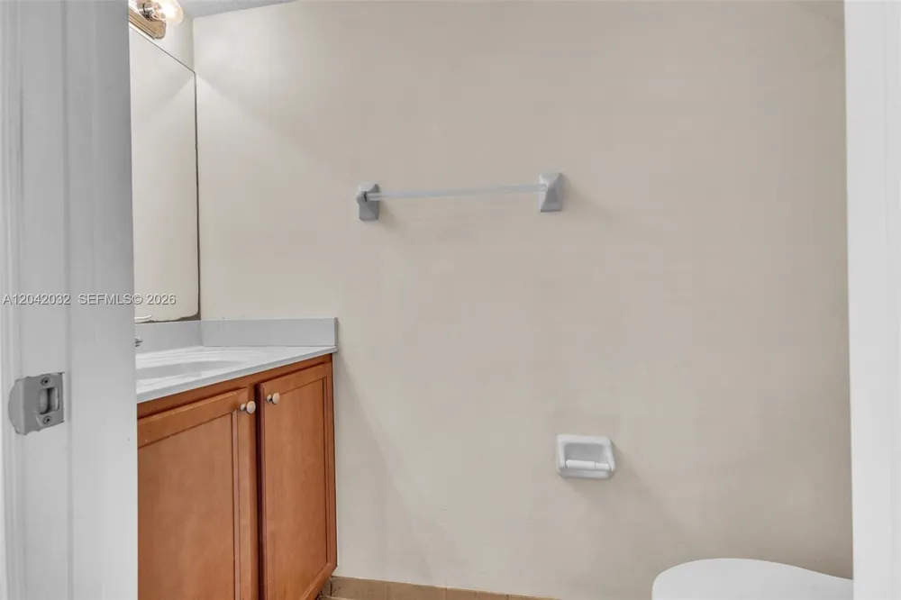 9011 SW 227th St #1 Cutler Bay, FL 33190