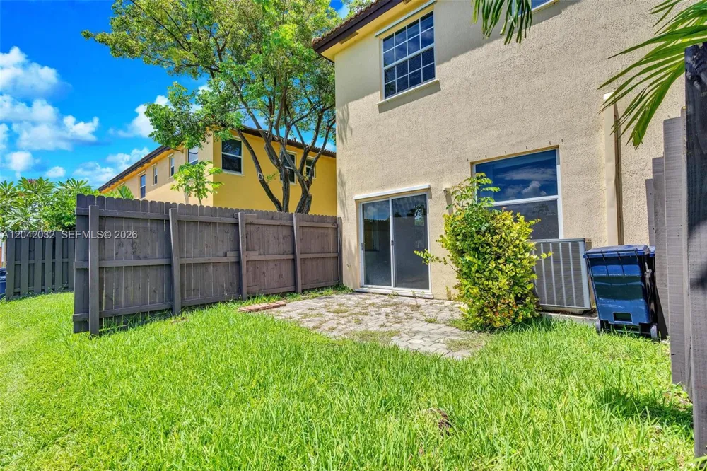 9011 SW 227th St #1 Cutler Bay, FL 33190