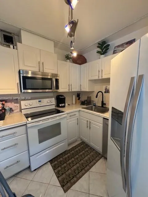 1967 S Ocean Blvd #315-C Lauderdale By The Sea, FL 33062