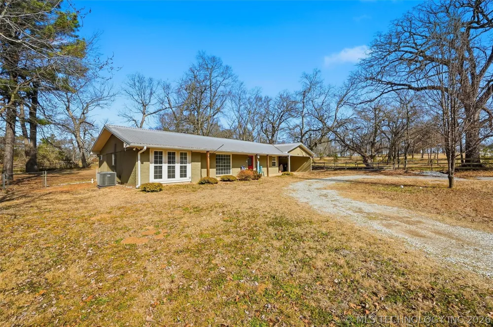 805 Harkey Tishomingo, OK 73460