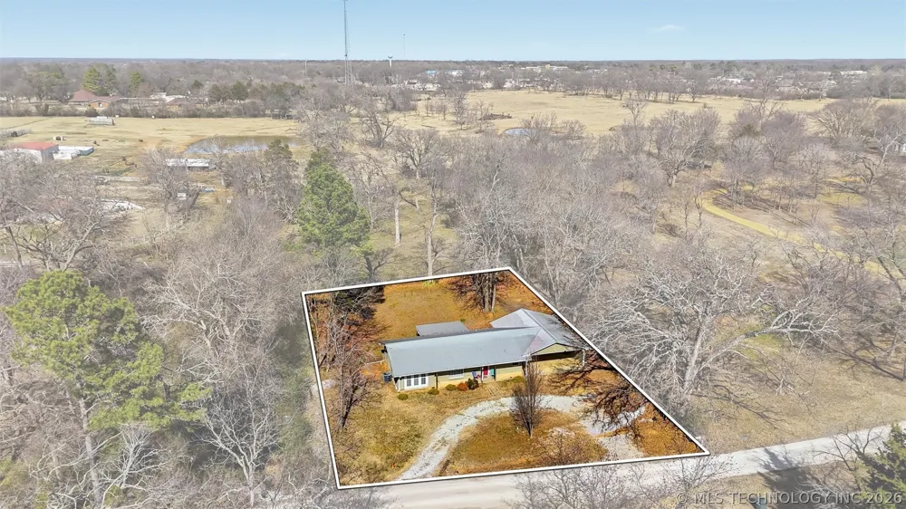 805 Harkey Tishomingo, OK 73460