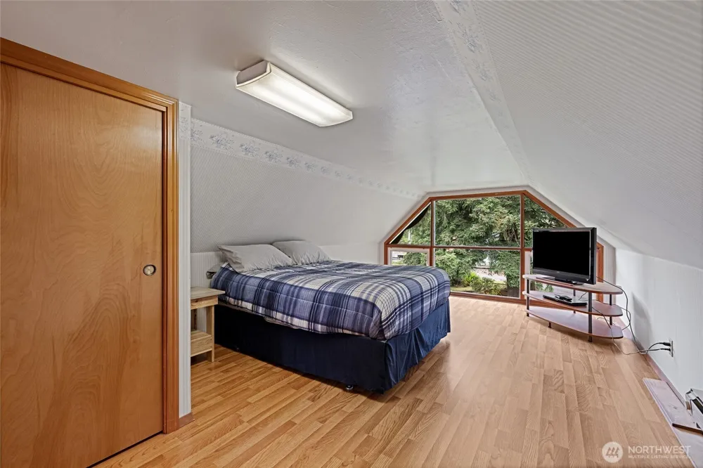 106 Lester Rd Morton, WA 98356