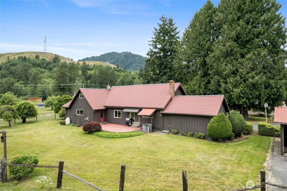 106 Lester Rd Morton, WA 98356