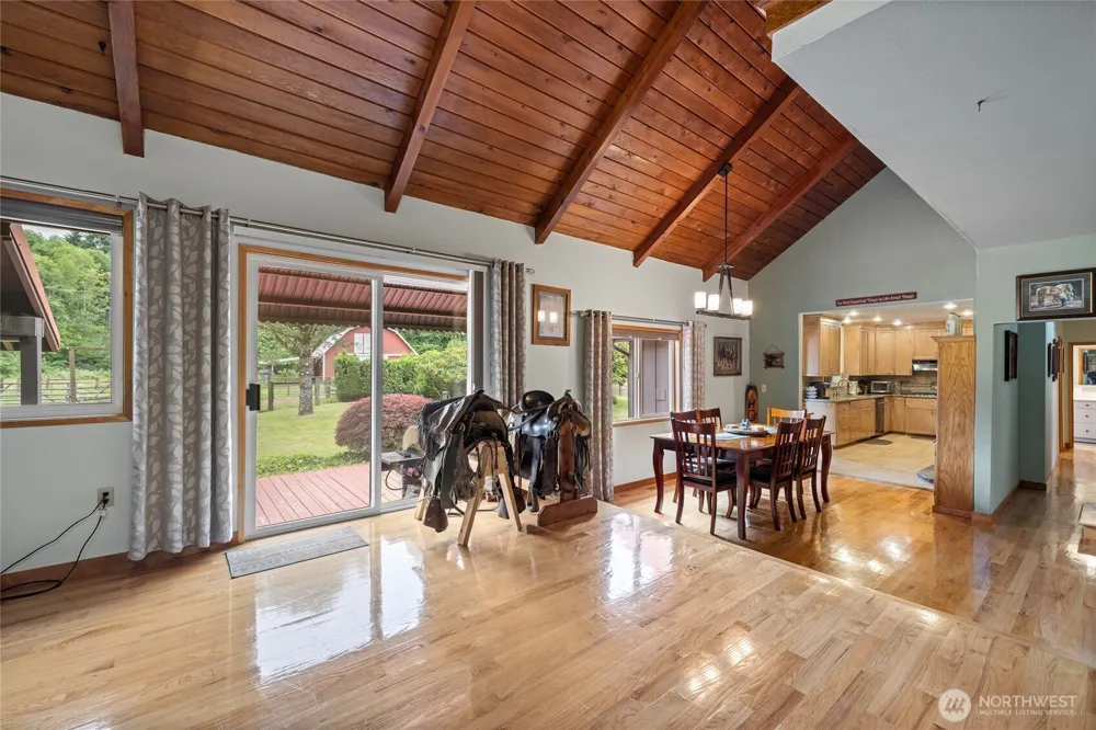 106 Lester Rd Morton, WA 98356