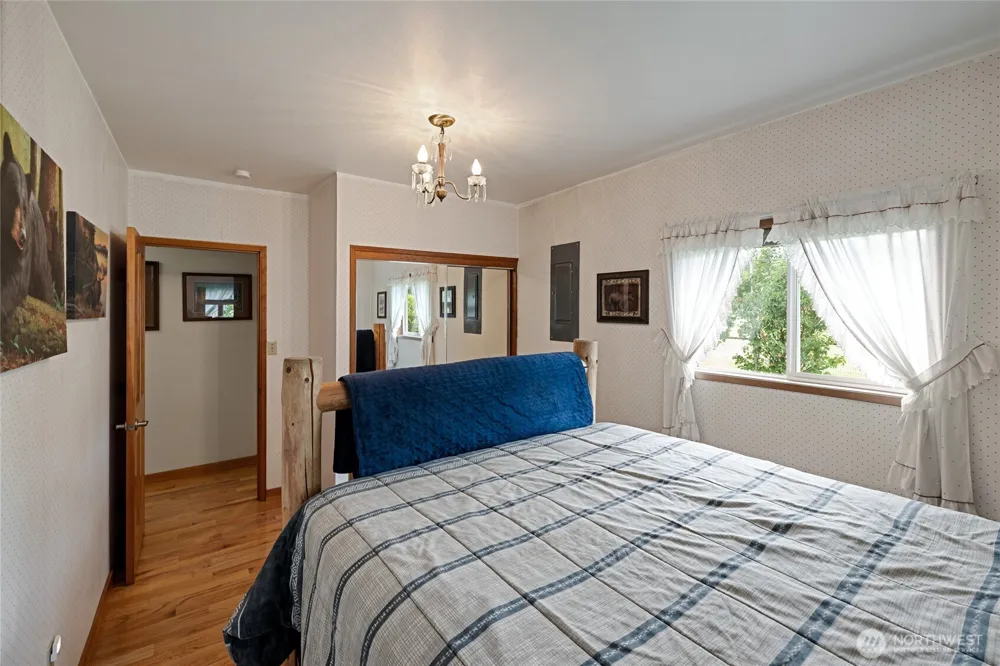 106 Lester Rd Morton, WA 98356
