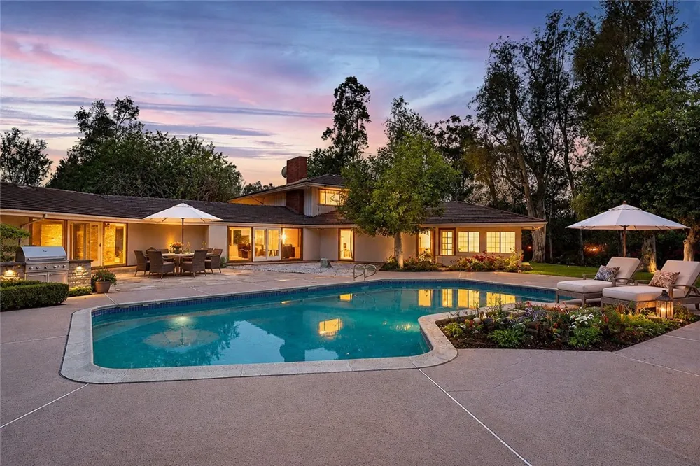 20827 E Mesarica Road Covina, CA 91724