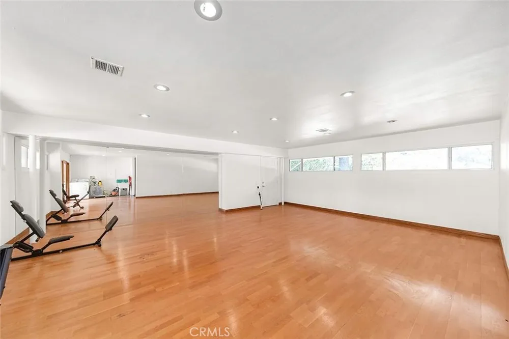 20827 E Mesarica Road Covina, CA 91724