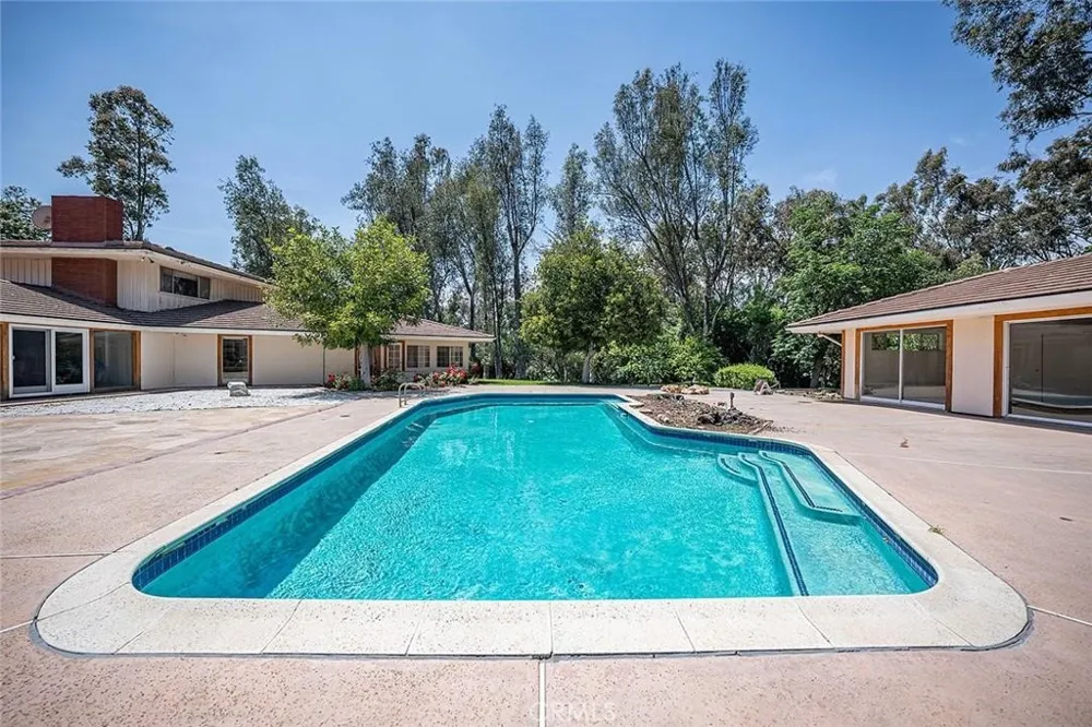 20827 E Mesarica Road Covina, CA 91724
