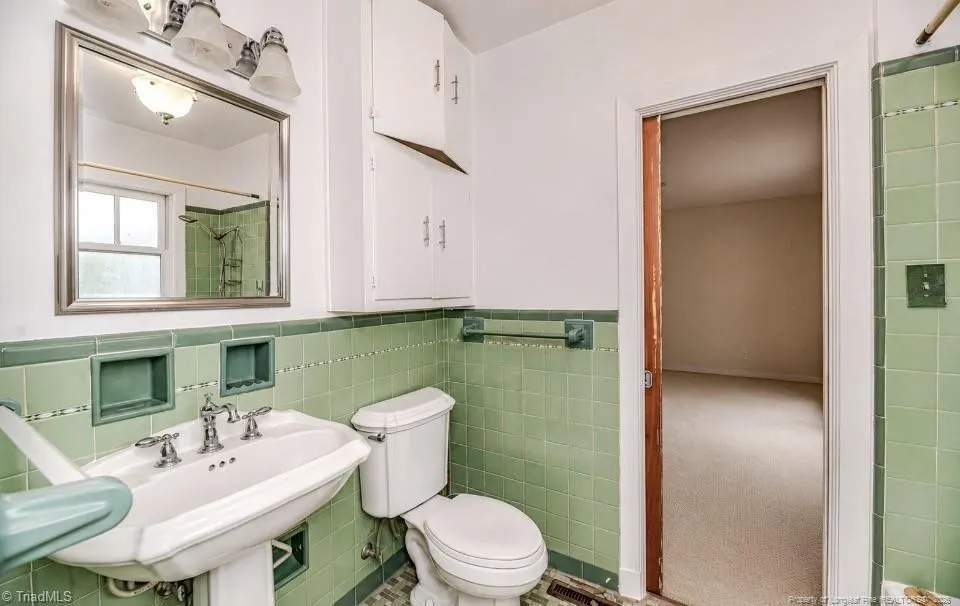 284 Back Creek Road Asheboro, NC 27205