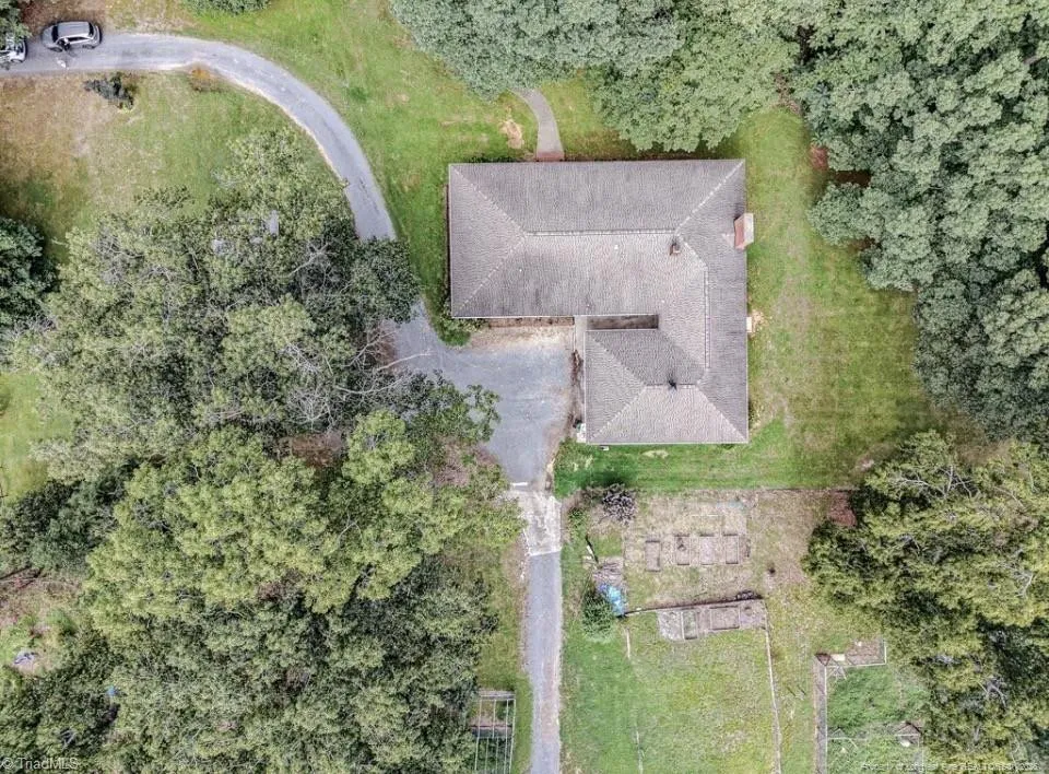 284 Back Creek Road Asheboro, NC 27205