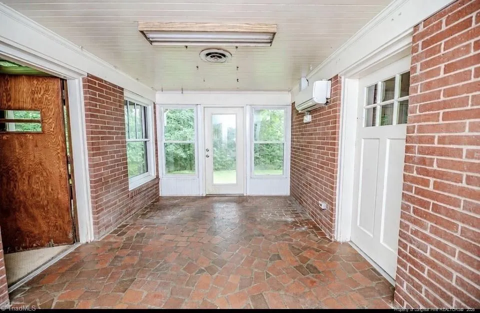 284 Back Creek Road Asheboro, NC 27205