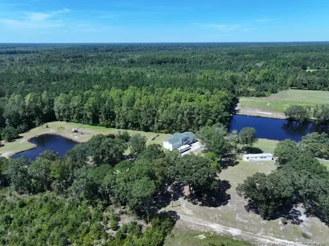 4512 Tobacco Road