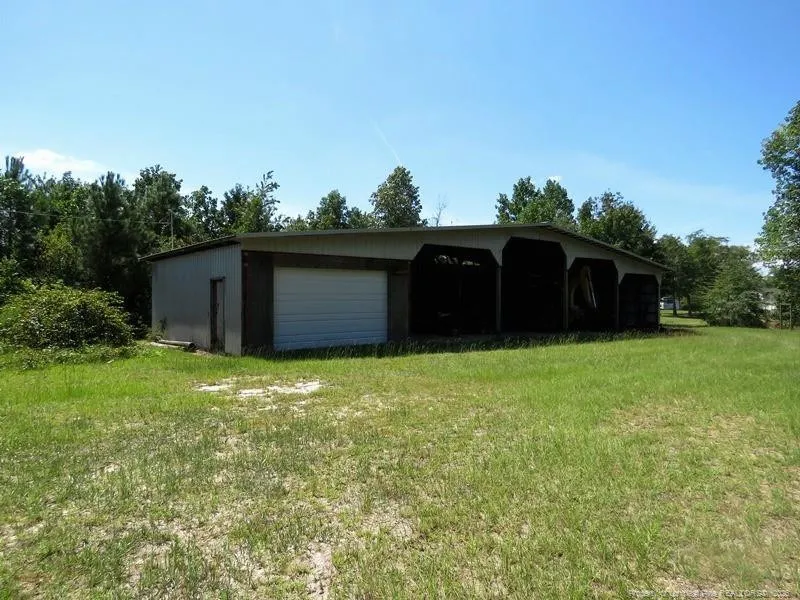 4512 Tobacco Road Orrum, NC 28369