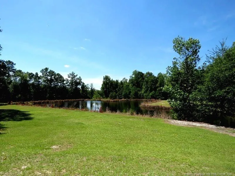 4512 Tobacco Road Orrum, NC 28369
