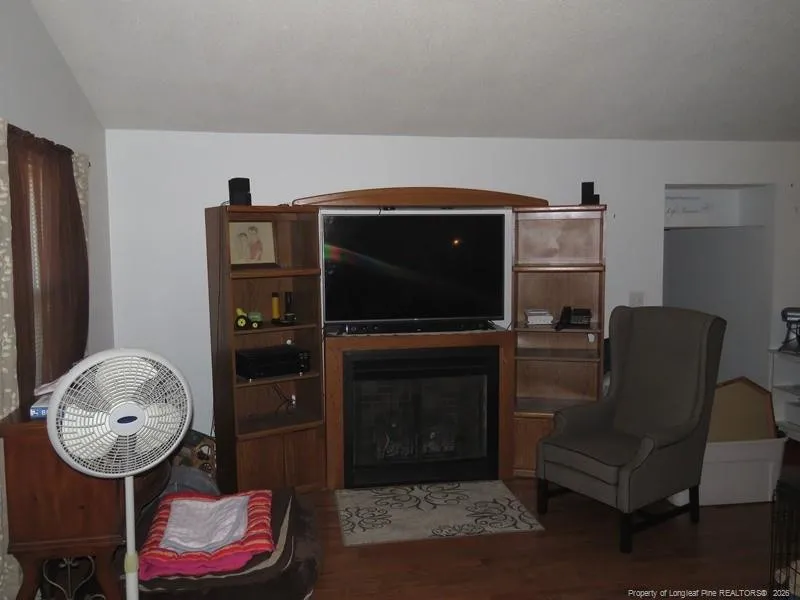 4512 Tobacco Road Orrum, NC 28369