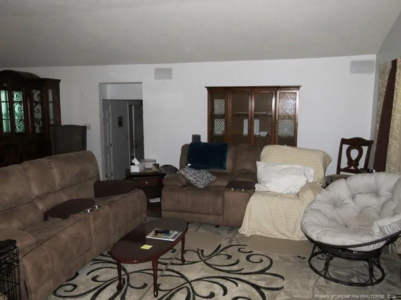 4512 Tobacco Road Orrum, NC 28369