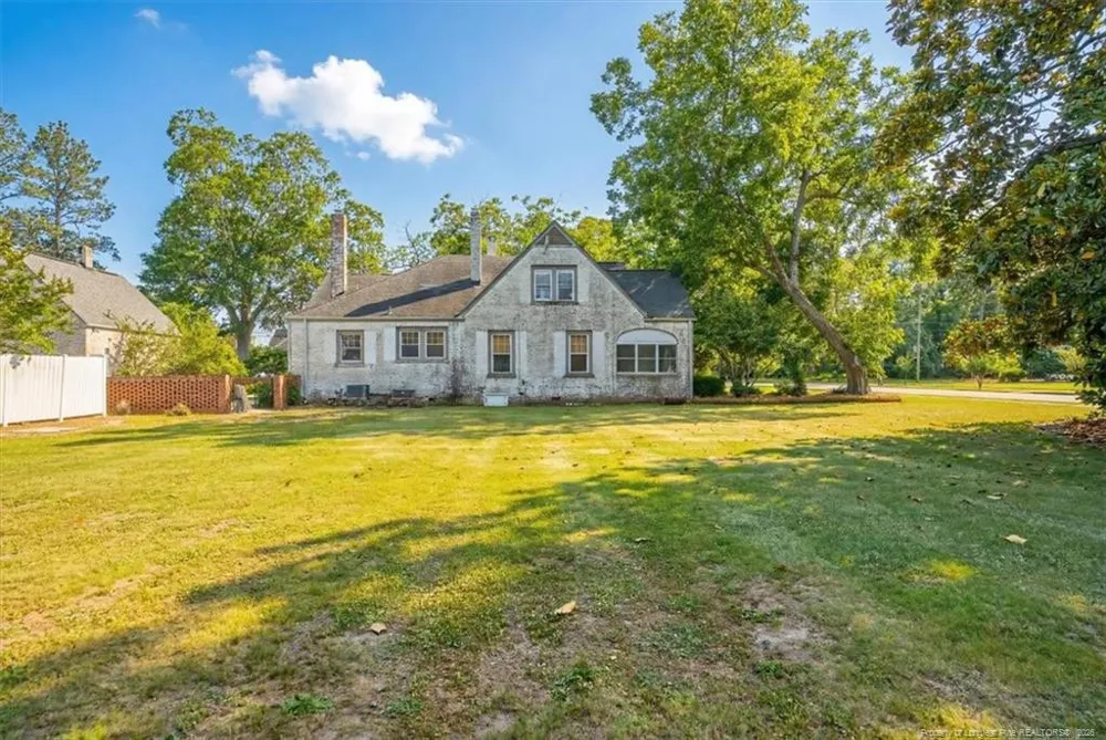 1802 Elm Street Lumberton, NC 28358