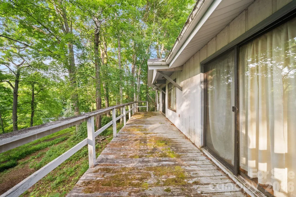 65 Gurney Franklin Road Newland, NC 28657
