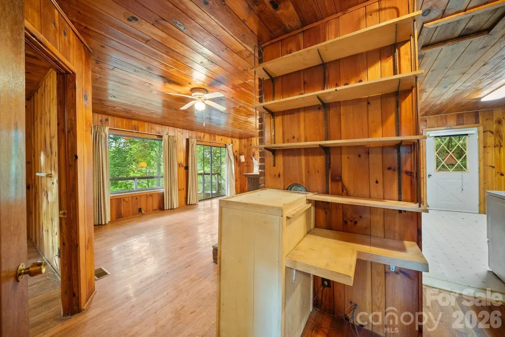 65 Gurney Franklin Road Newland, NC 28657