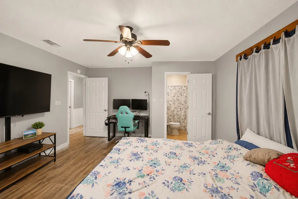 119 Dennis Street Jacksboro, TX 76458