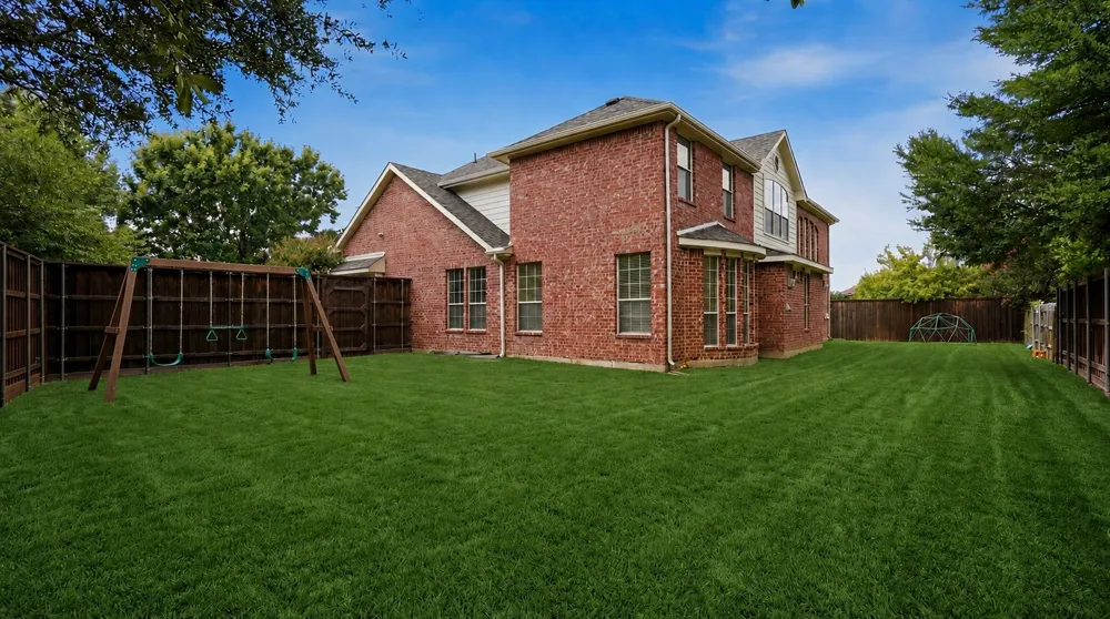 802 Shadybrook Drive Murphy, TX 75094