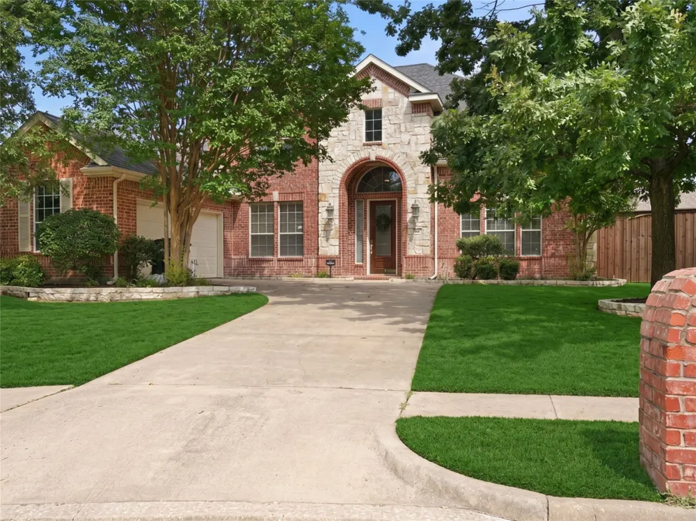 802 Shadybrook Drive Murphy, TX 75094
